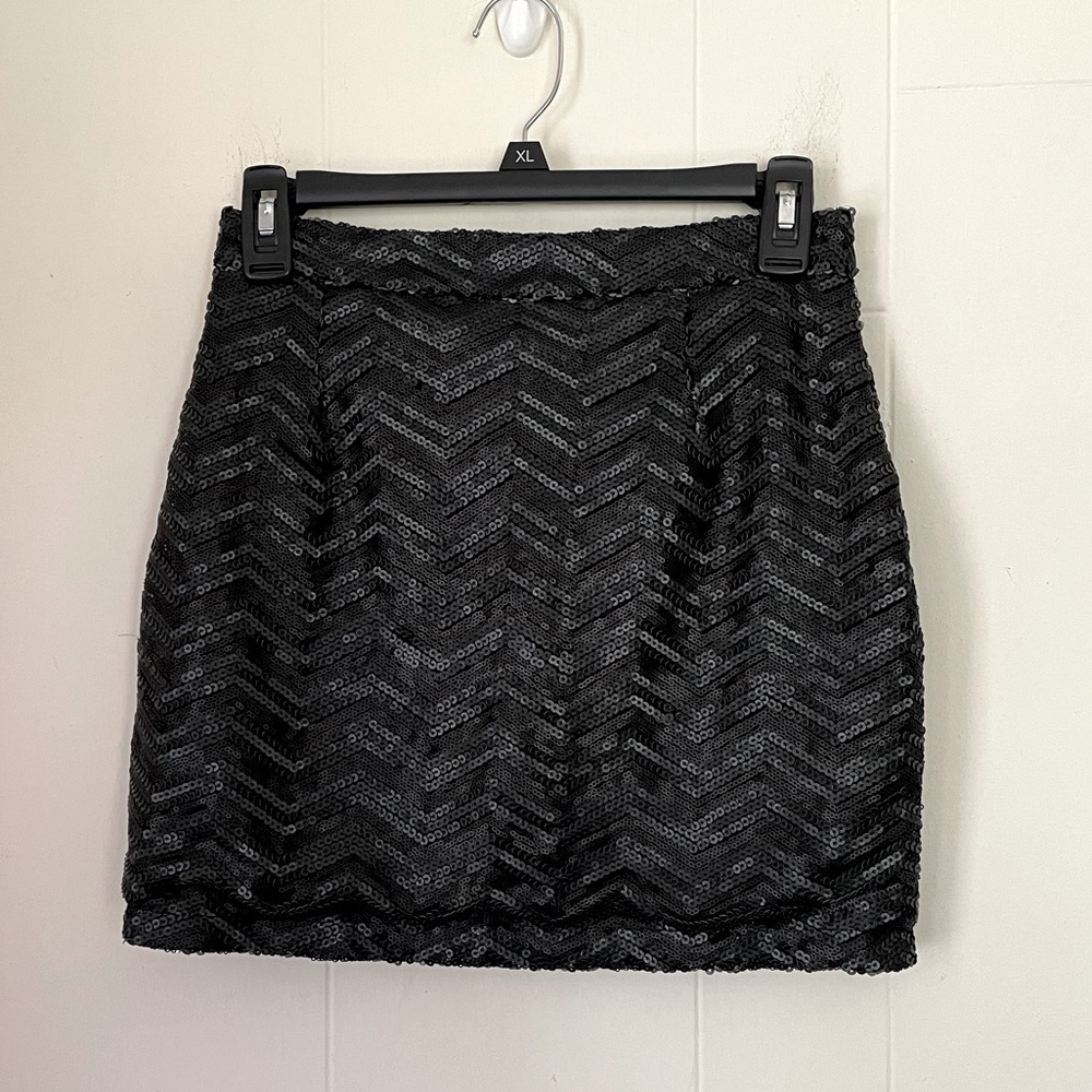 Tobi Black Sequin Mini Skirt ~ Sexy Party Concert Outfit ~ Women’s Size XS